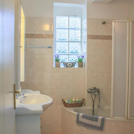 Chloe Maxi 110sqm Apartmán