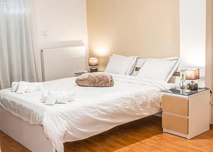 Chloe Maxi 110sqm Apartment Kastoria